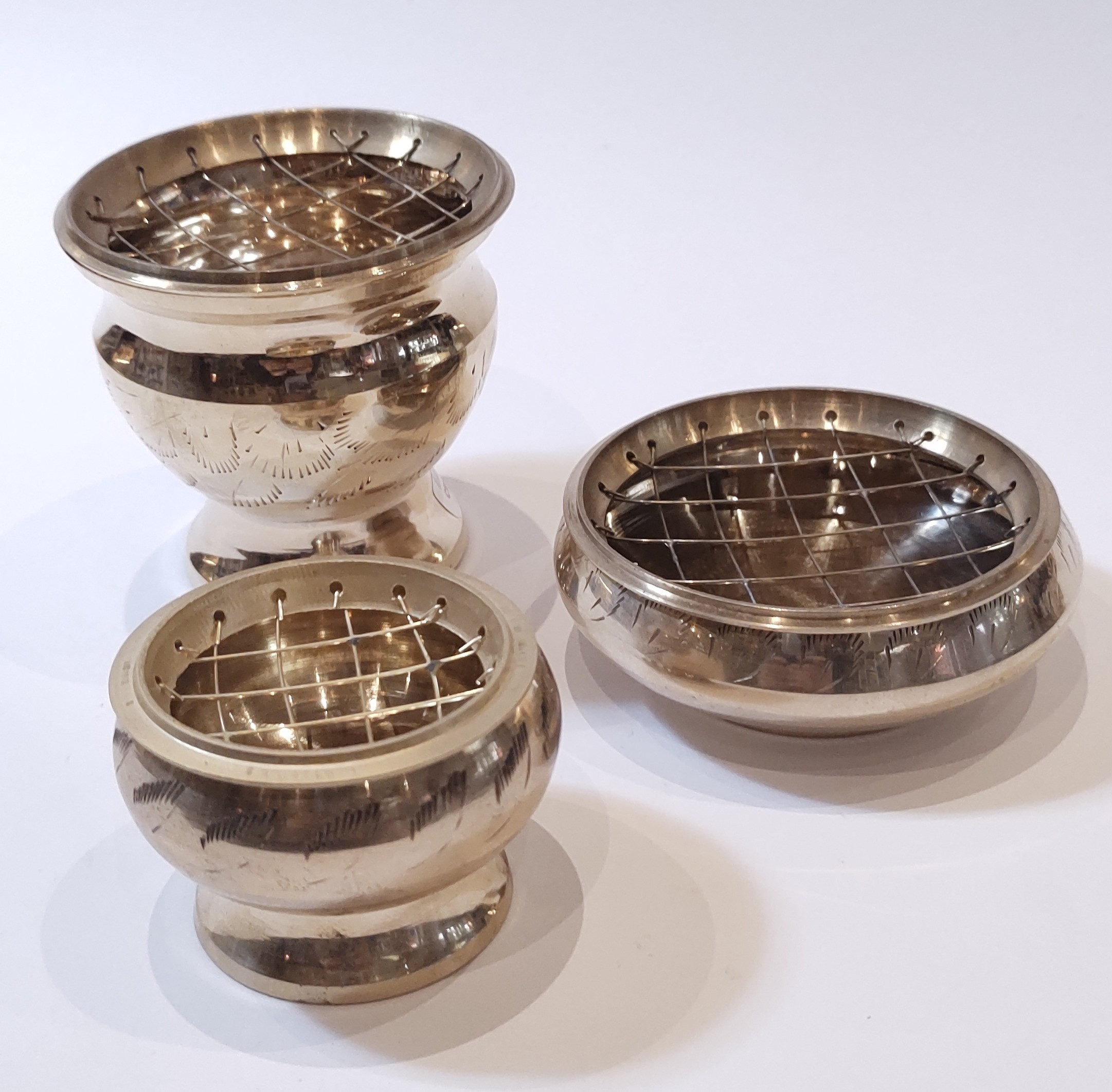 Charcoal Burners Brass with Etching Qi Crystals