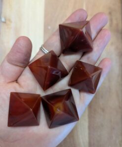 Carving: Pyramid: Carnelian 25