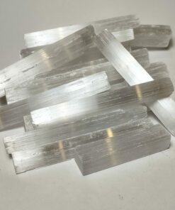Natural crystals: Selenite (approx. 10x2cm)