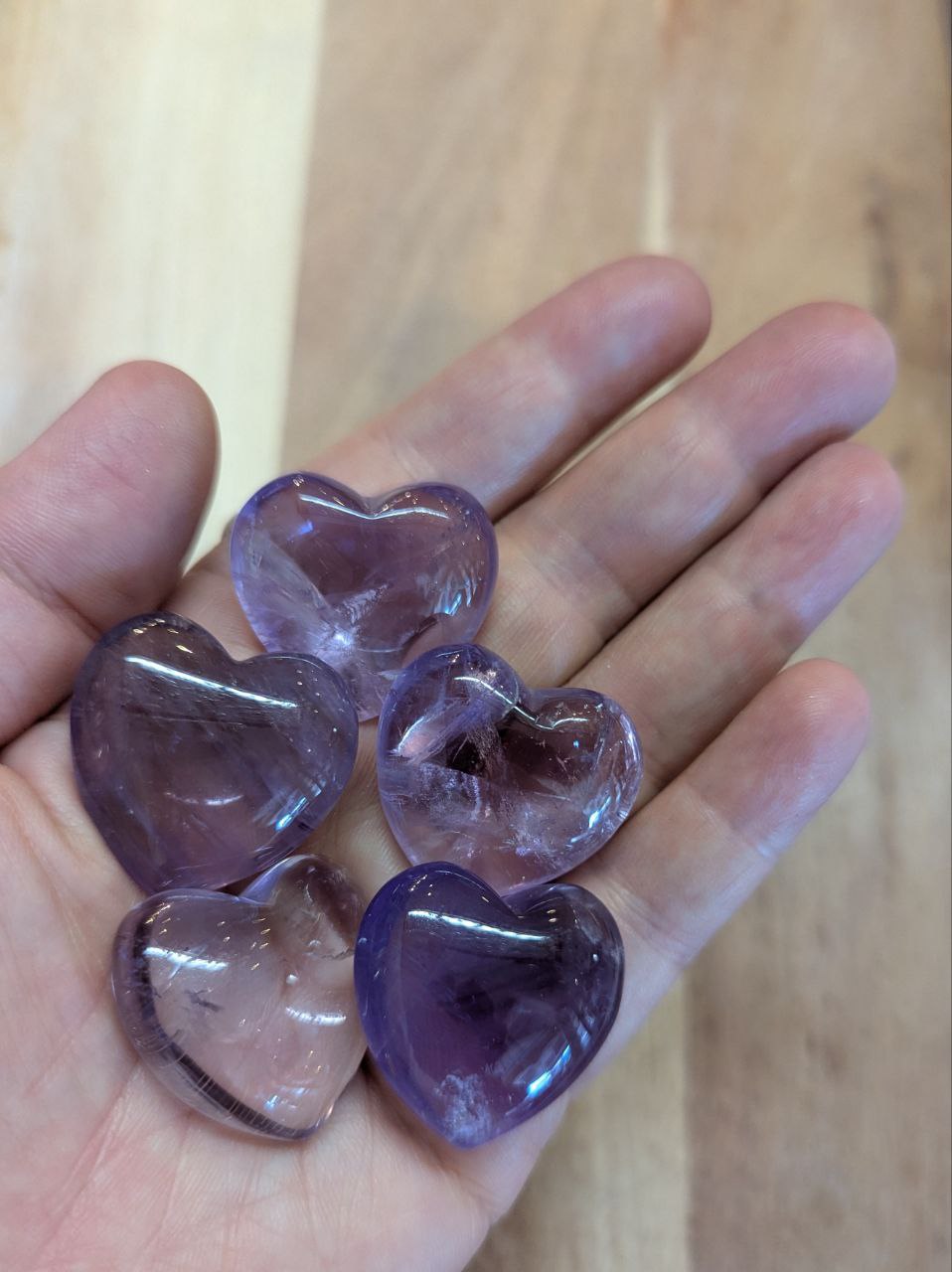Carving: Amethyst Polished Heart 25
