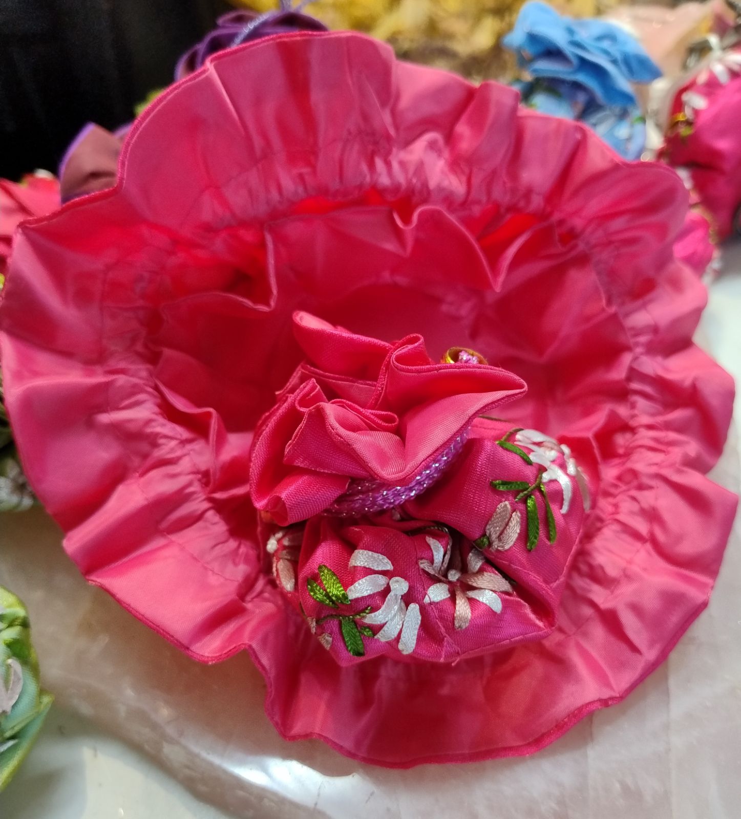 Silk Embroidered 8 Pocket Pouch - Image 4