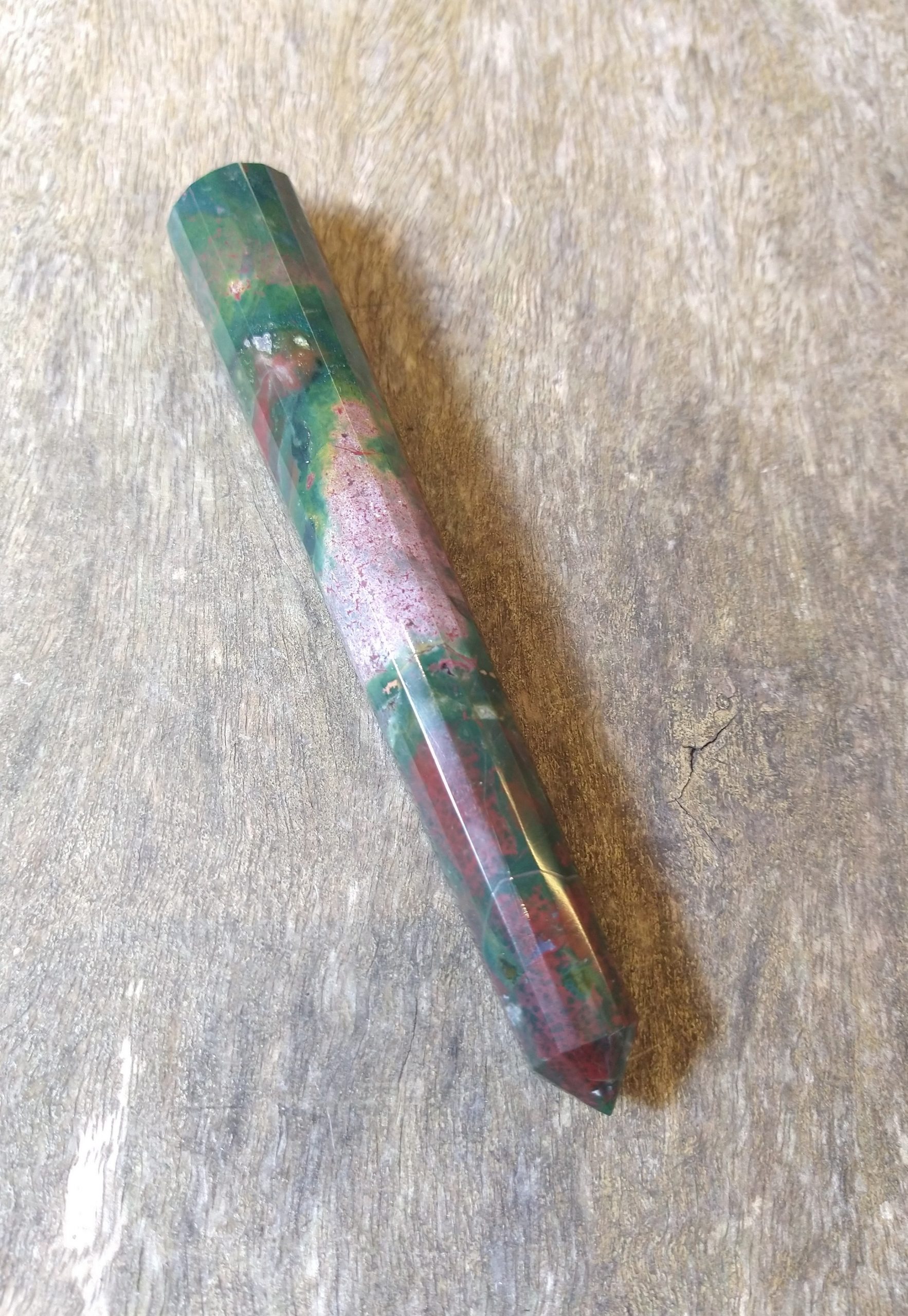 Natural Crystals: Cut & Polished Bloodstone Vogel Wand (Approx 14x2cm) - Image 3