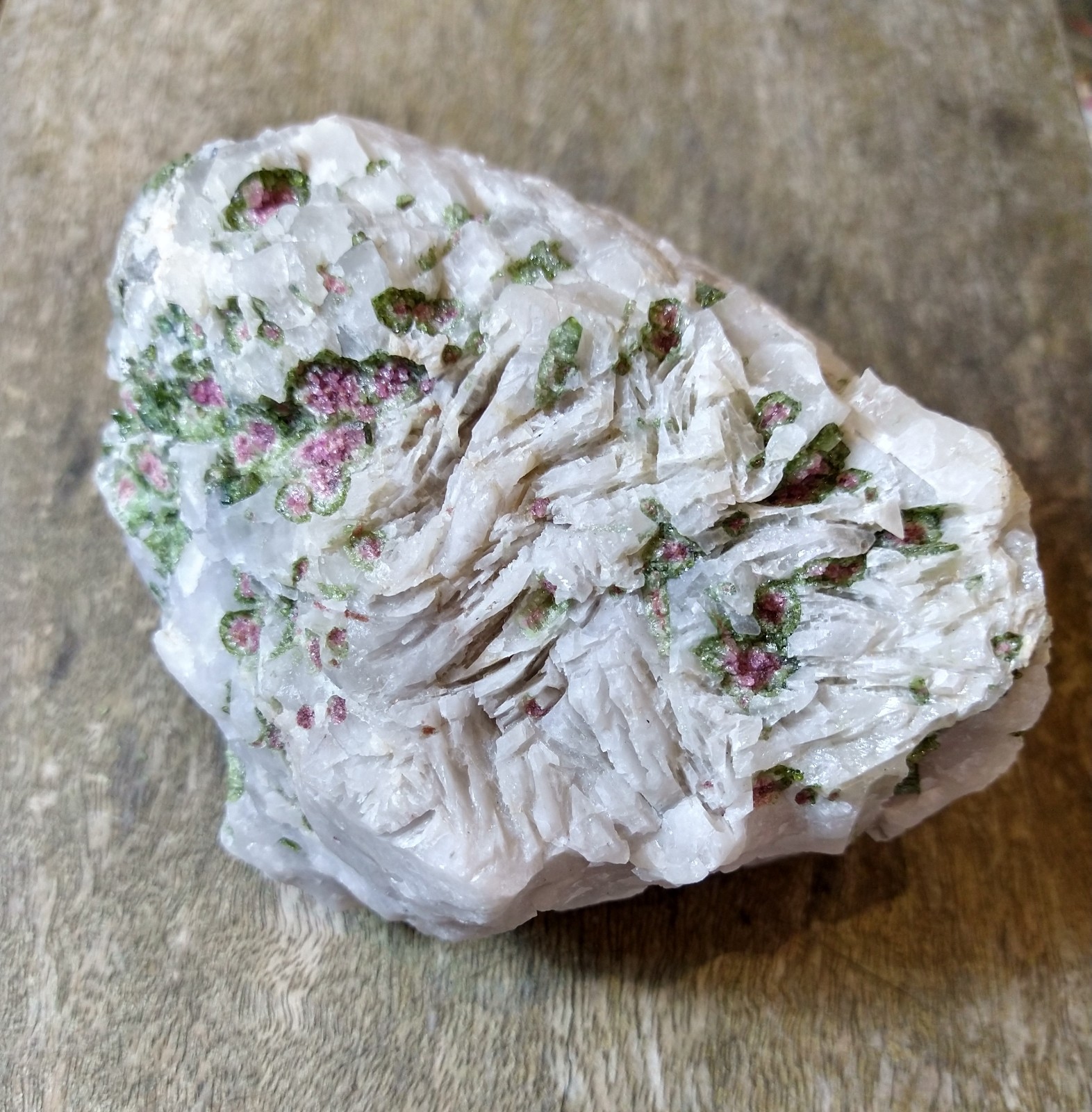 Natural Crystals: Watermelon Tourmaline in Quartz (Approx 14x12x10cm) - Image 2