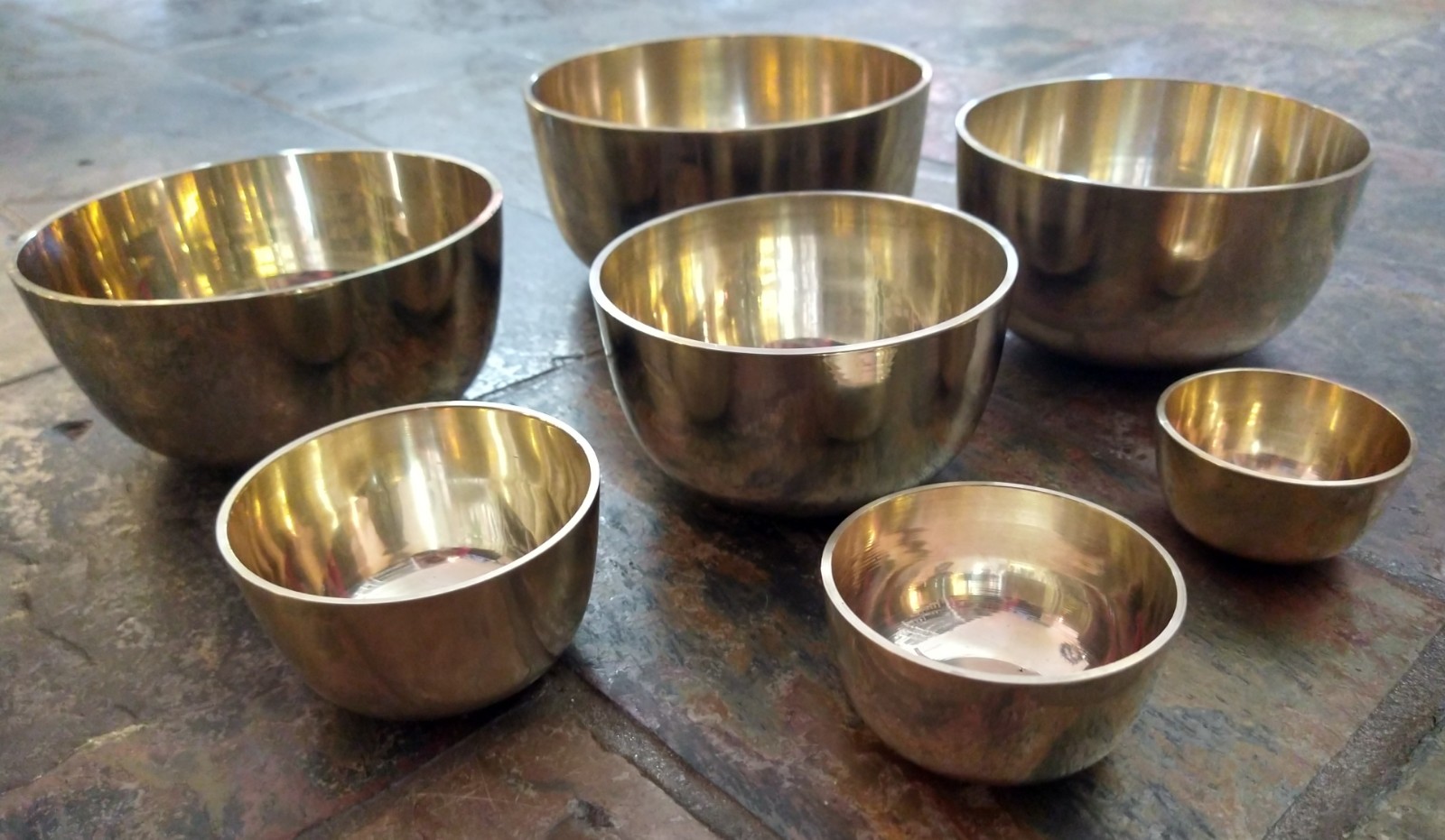 Tibetan Singing Bowls: 7 Sizes to choose from (Plain High Sided Design, comes with Wooden Wand)