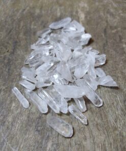 Natural Crystals: Clear Quartz Points (Approx 3x1cm)