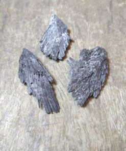 Natural Crystals: Black Kyanite (Approx 4x2x.8cm)
