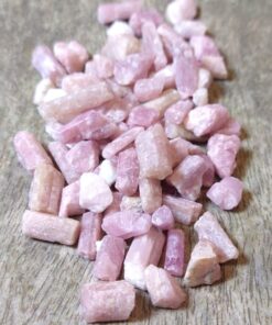 Rough Crystals: Pink Tourmaline (Rubellite) (Approx 1x.5cm)