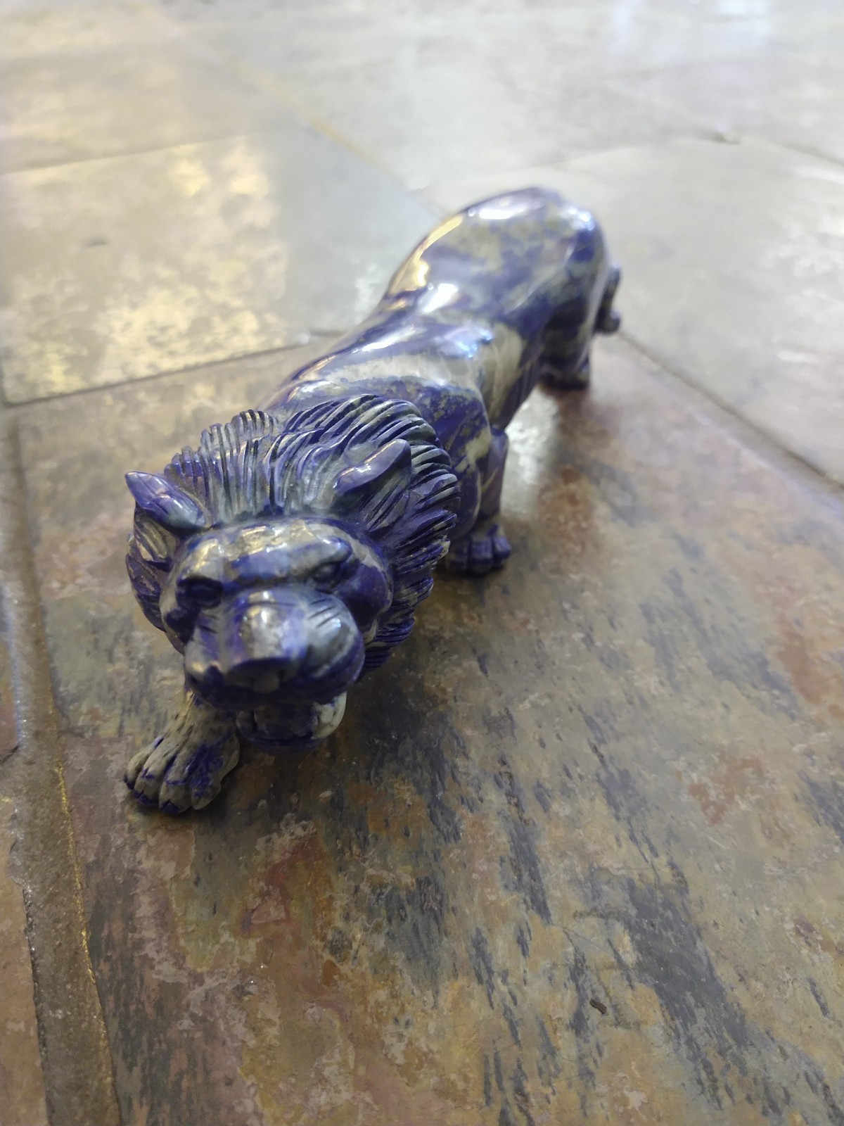 Natural Crystal: Hand Carved & Polished Lapis Lazuli Lion (Approx. 20x15x9cm)