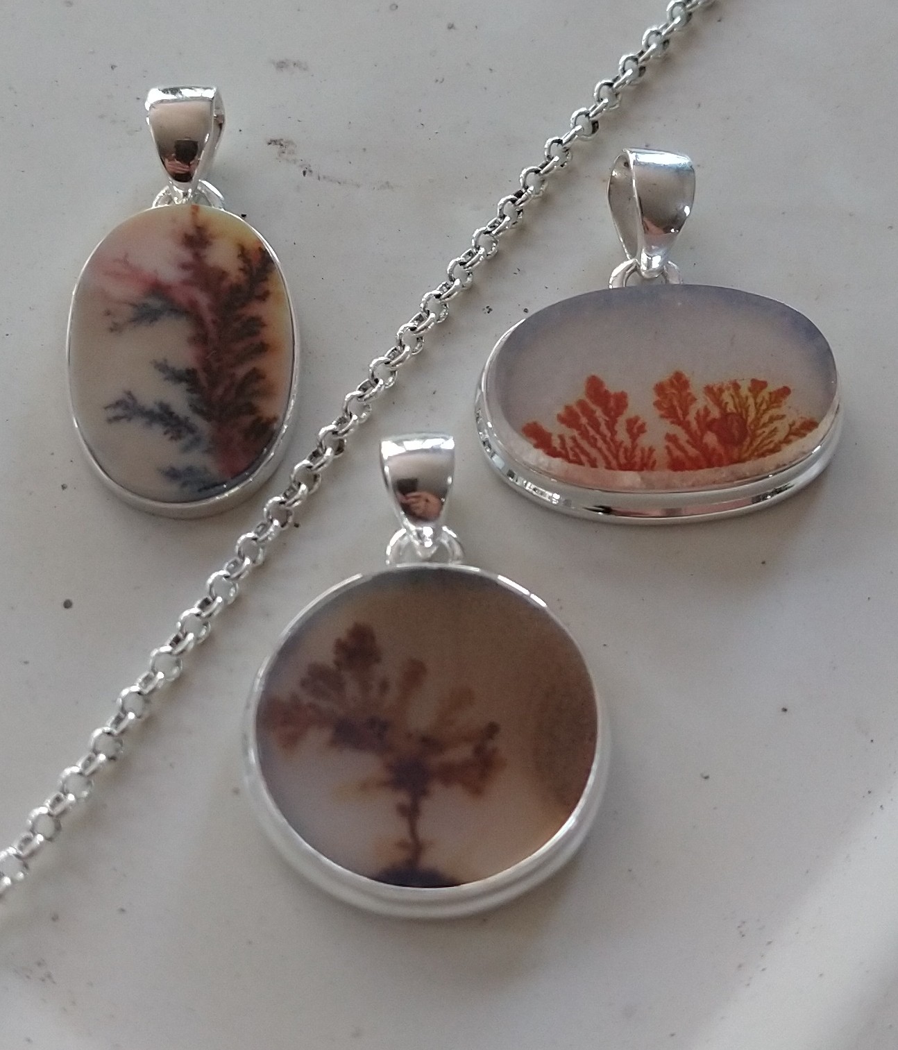 Pendant: Dendrite Crystals in Agate set in 925 Sterling Silver