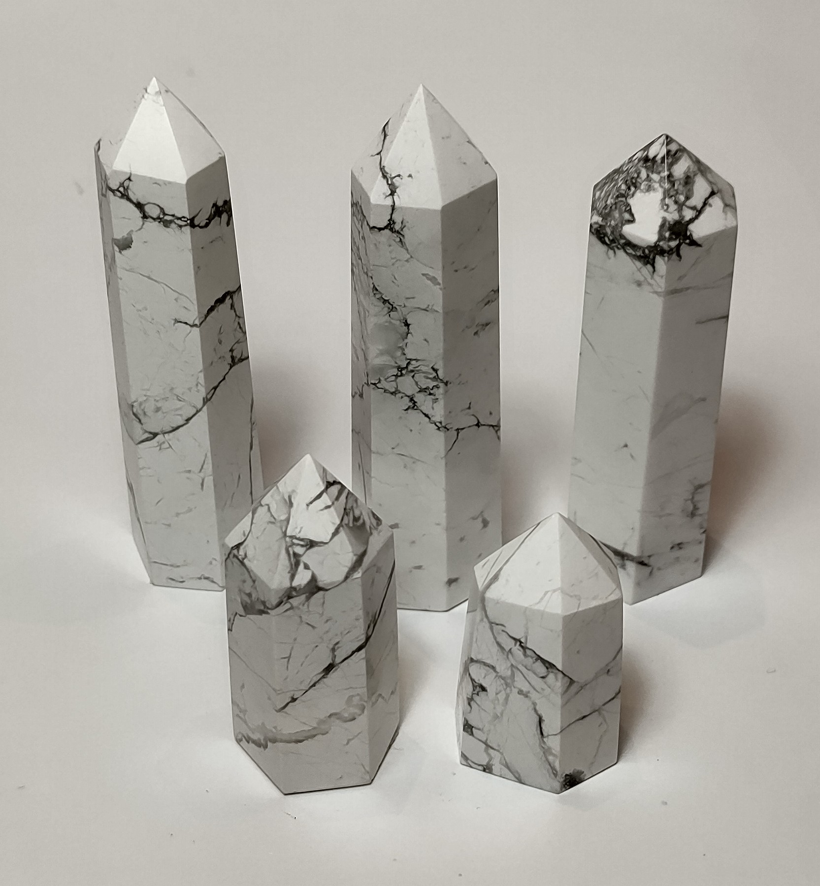 Natural Crystals: Cut & Polished Howlite Generators