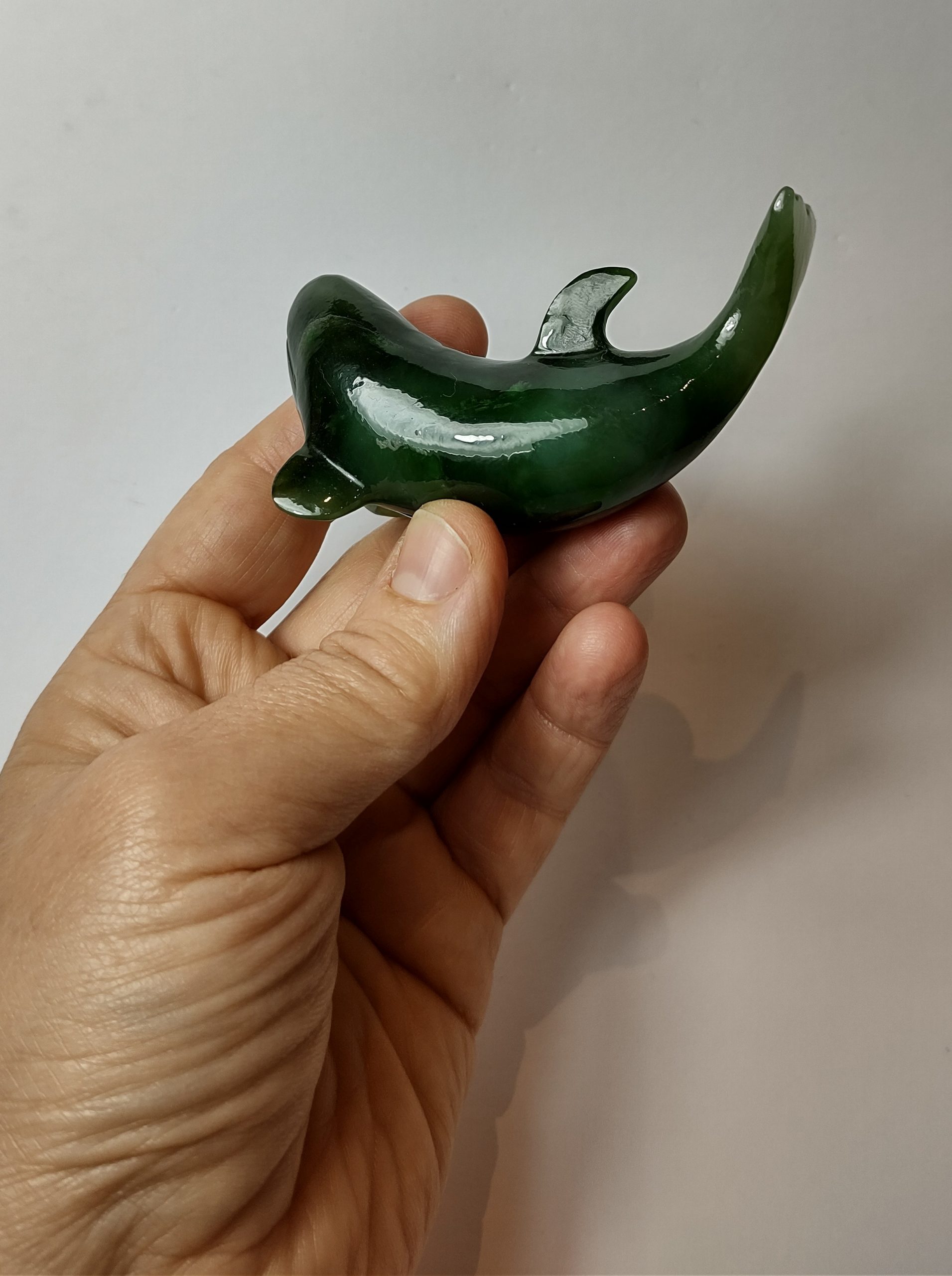 Natural Crystals: Hand Carved & Polished Jade Whale (Approx. 9x5x3.5cm) - Image 2