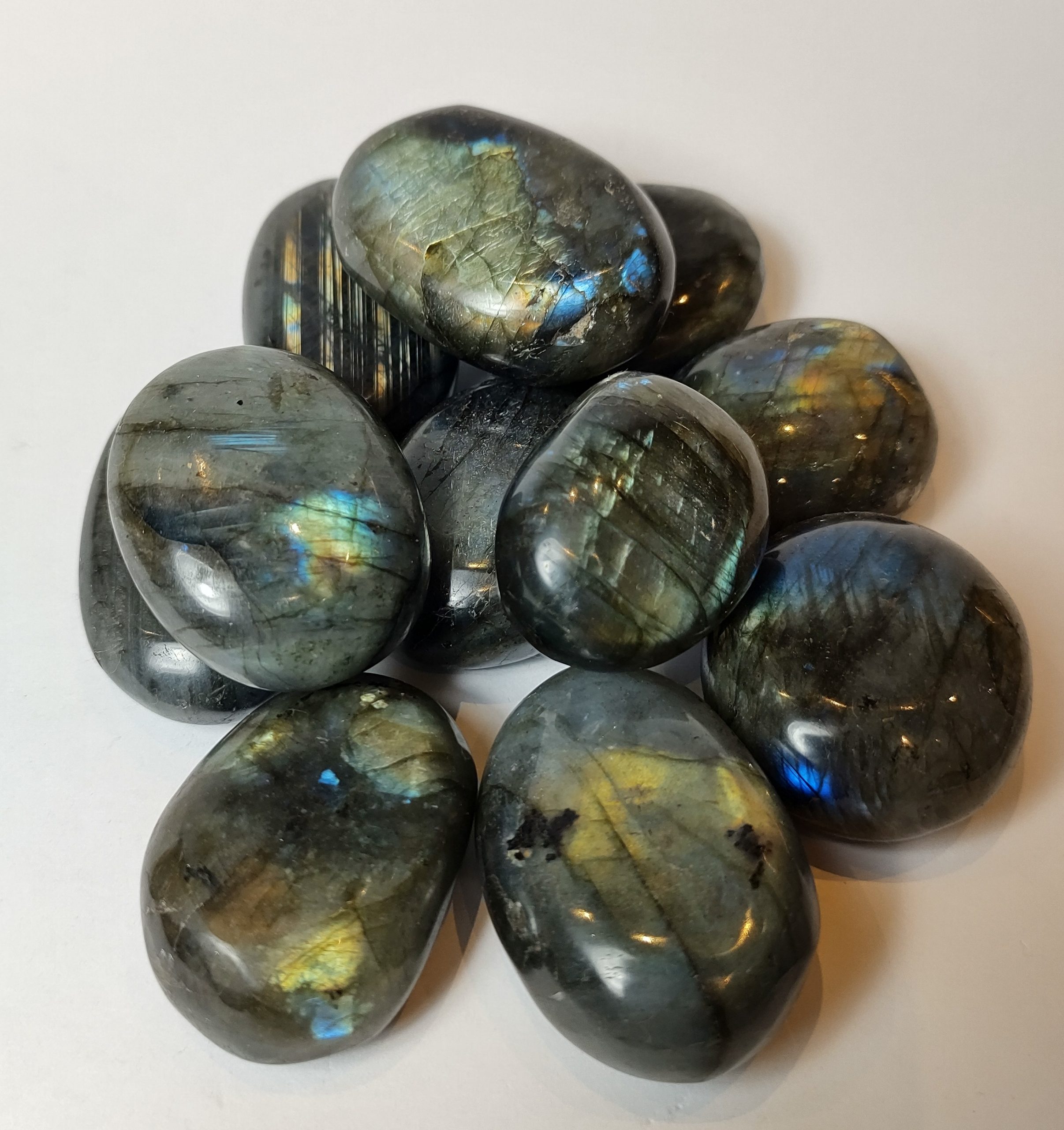 Natural Crystals: Labradorite Large Polished Pebbles (Approx. 2x2.5x2cm)