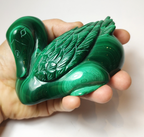 Natural Crystal: Hand Carved & Polished Malachite Duck (Approx 11x7x6cm) - Image 2