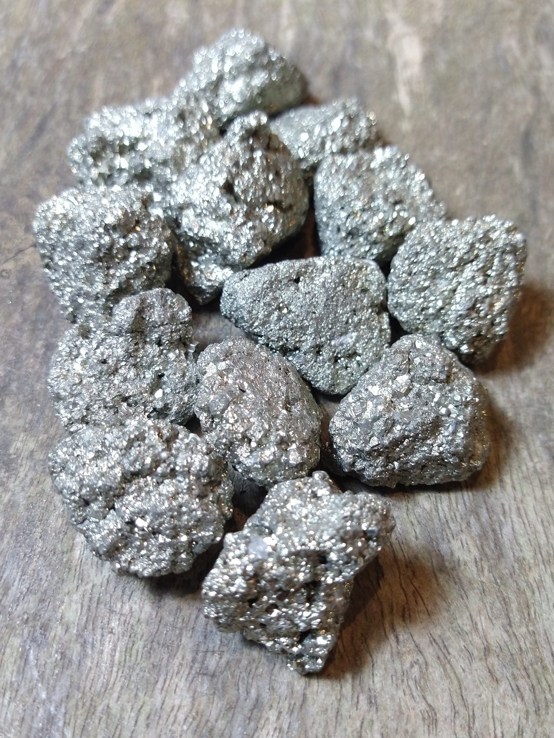 Natural Crystals: Pyrite Clusters (Appprox 2.5x2x2cm)