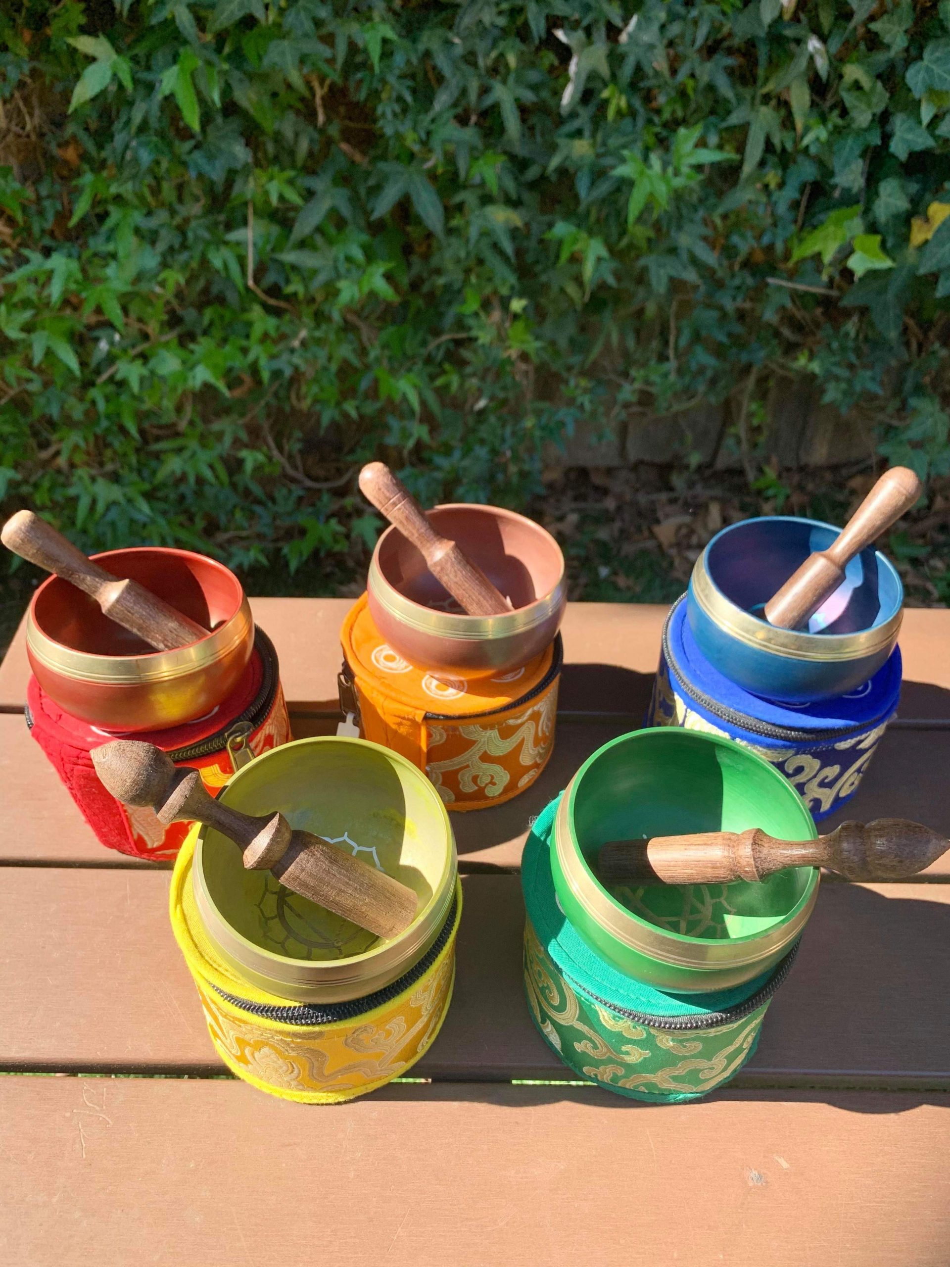 Chakra Singing Bowls: 7 Designs to Choose From (Set with Circular Cloth Case w/Zip, Cushion & Wand)